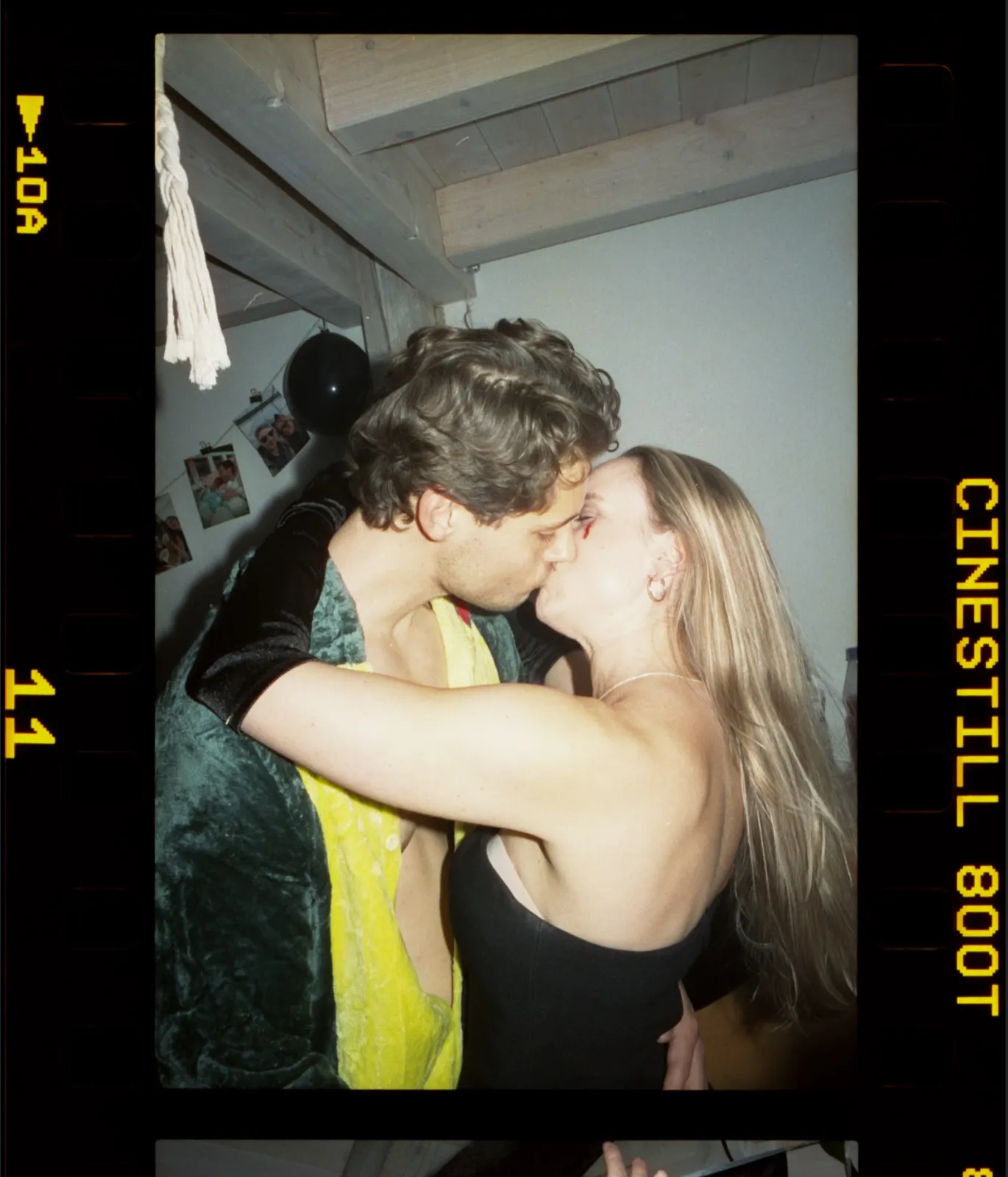 Kiss 35mm — 5
