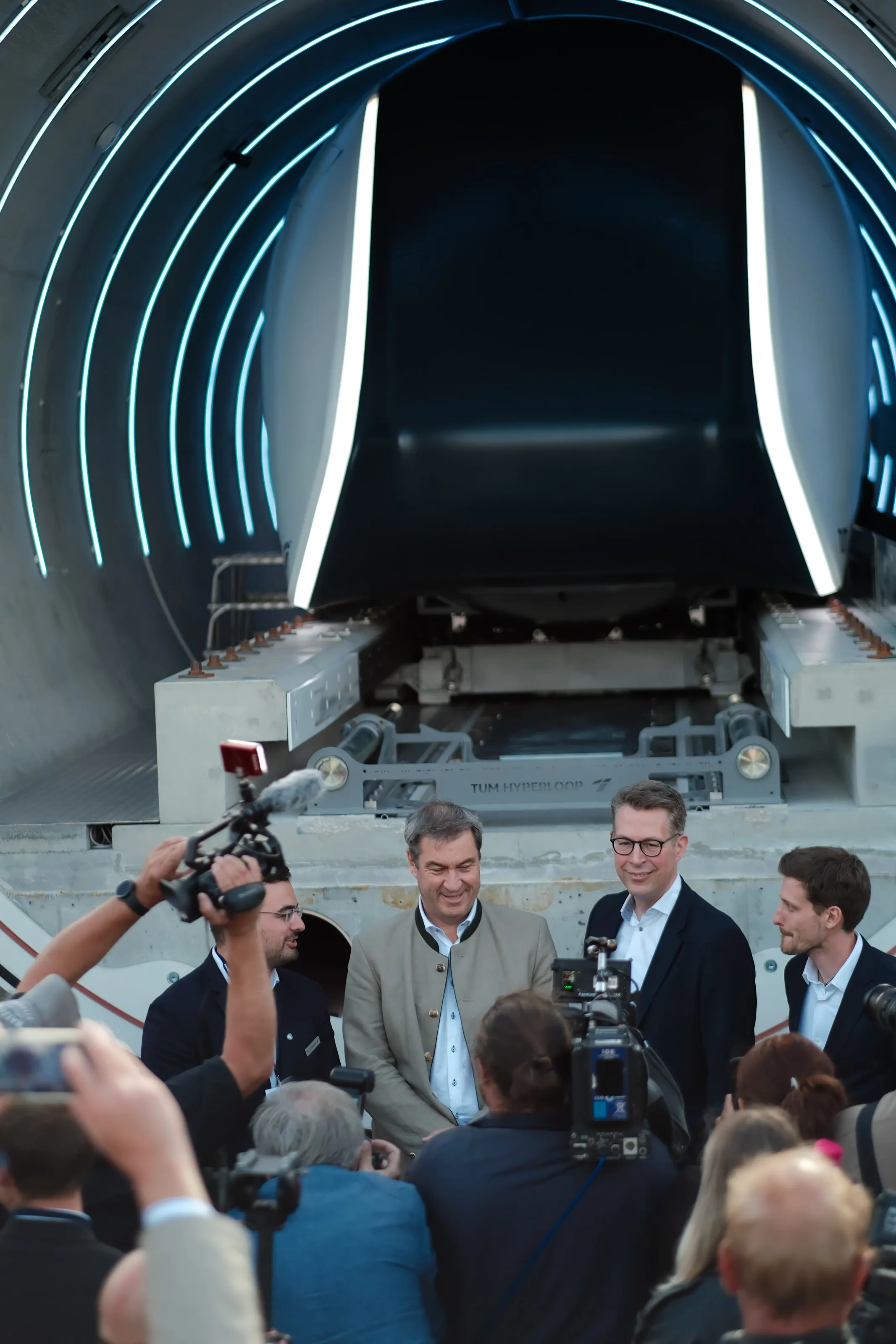 TUM Hyperloop — 13